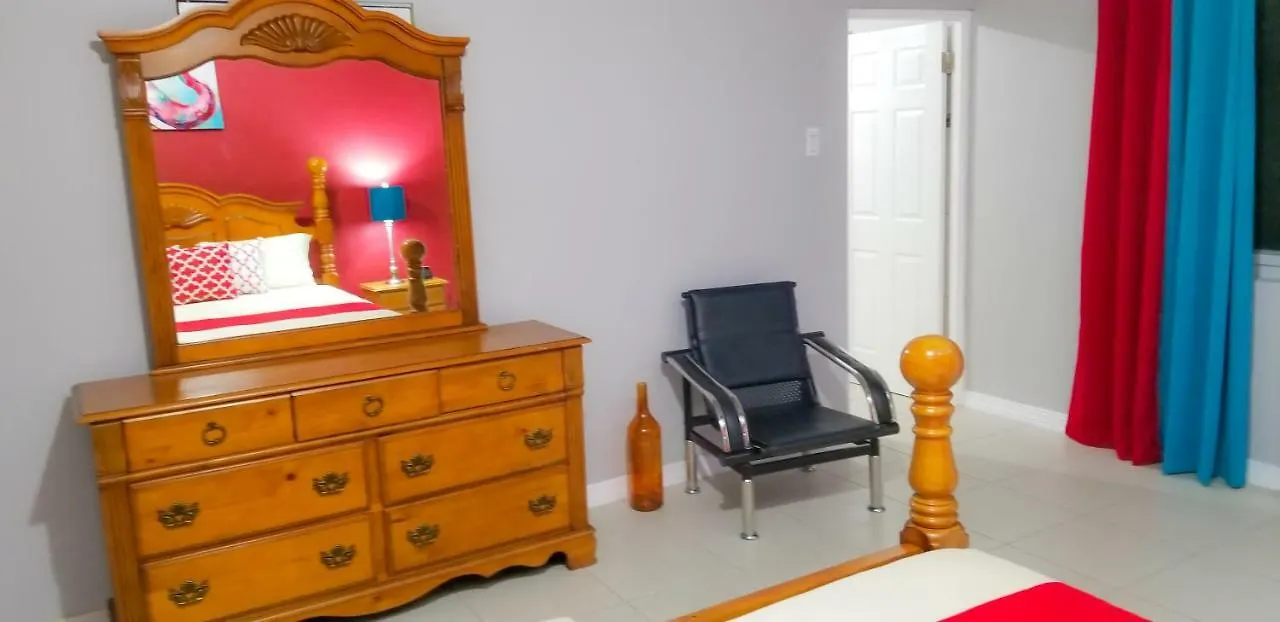 Casa Tamar Guest Apartment Kingston